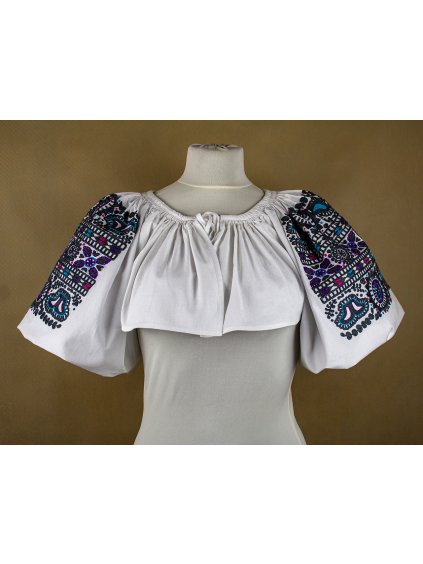 Ručne vyšívané oplecko – Detva - sivé