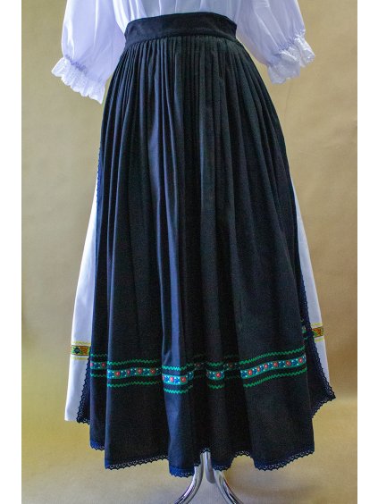 Ženská zástera - Podpoľanie - čierna, zelené zdobenie 2