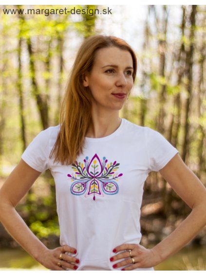 Dámske vyšívané tričko - Farebná
