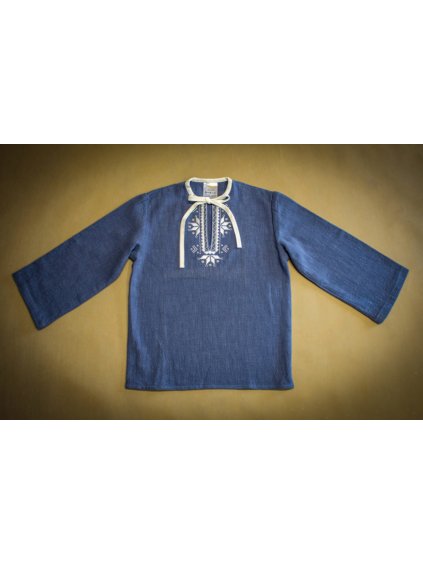 Chlapčenská ľanová vyšívaná folklórna košeľa modrá 2– vzor Detva