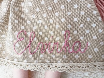 Vyšívanie mena