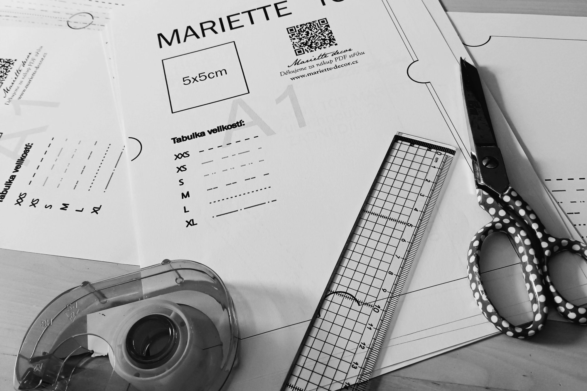🧵 JAK STÁHNOUT, VYTISKNOUT A SLOŽIT PDF STŘIH