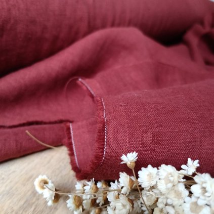 vzorek 8x3,5cm...100% len BURGUNDY-RED 205g/m2....č.93