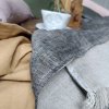 Lněný přehoz, pléd, přikrývka nebo osuška BLACK/NATURAL