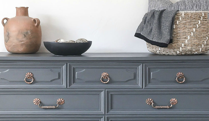 AKO POUŽÍVAŤ CHALK PAINT™