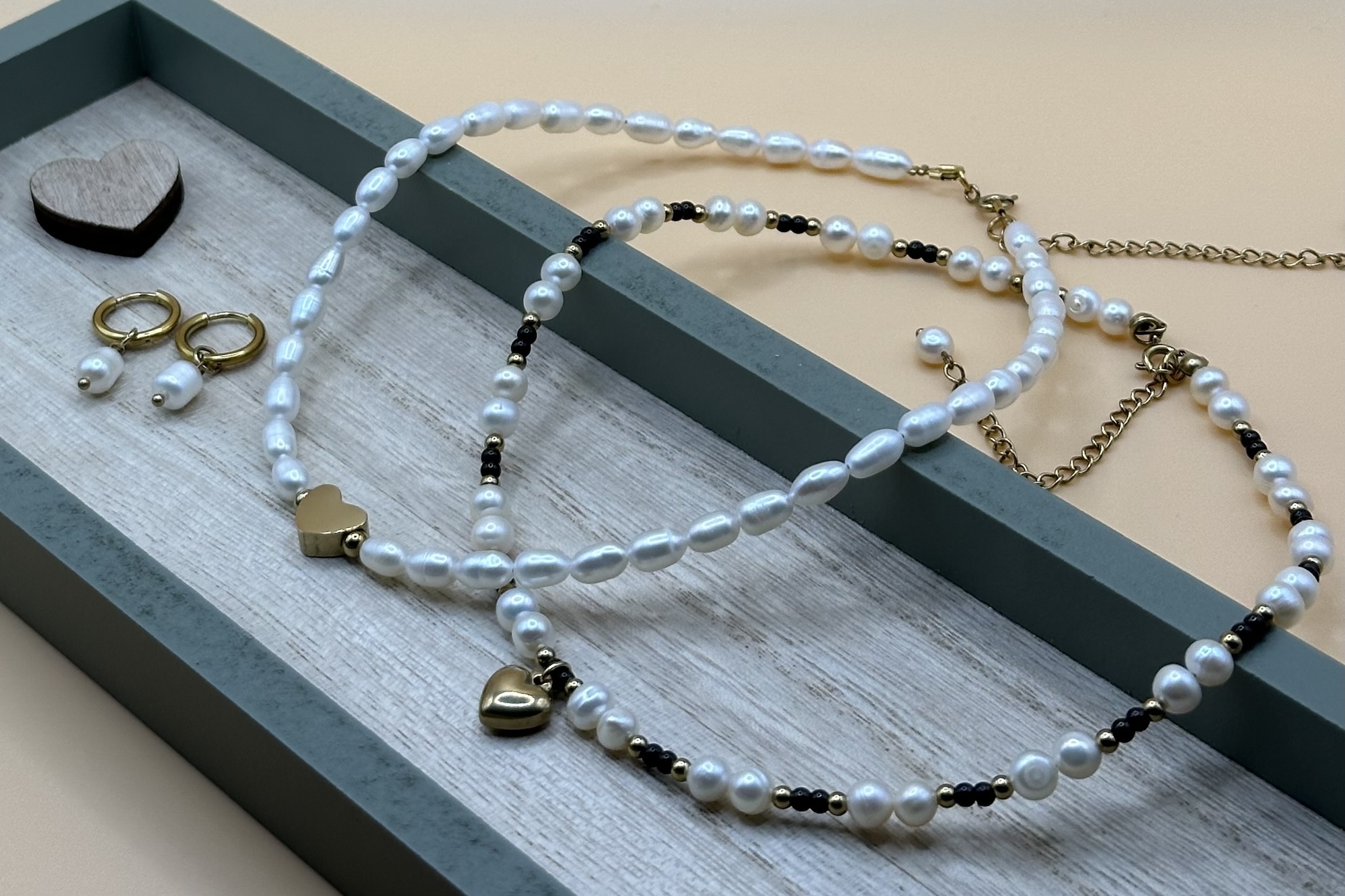 Proč si vybrat ručně vyráběné šperky?