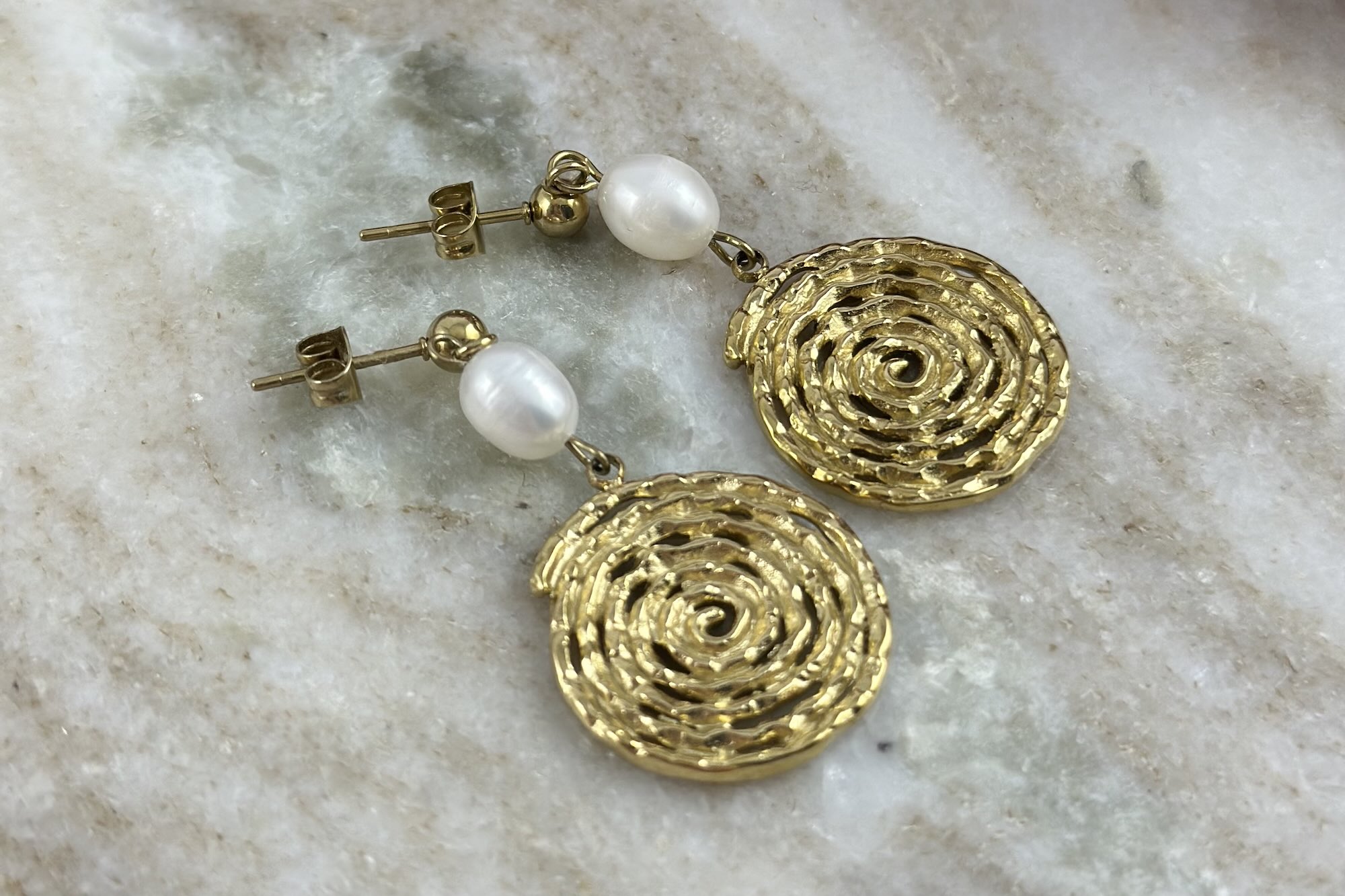 Jak vybrat náušnice podle tvaru obličeje?