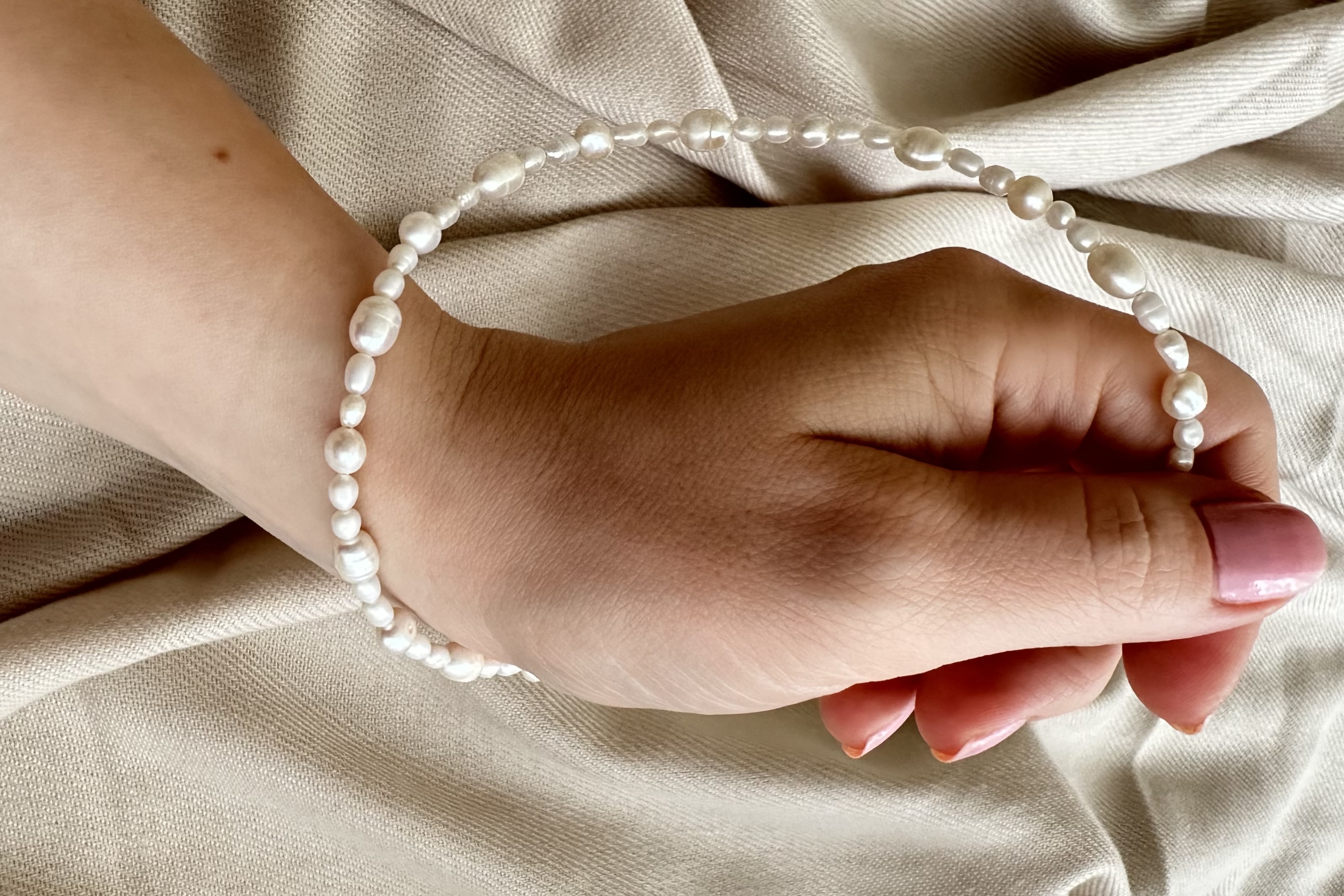 Jak vybrat odstín šperku dle Vašeho podtónu pleti