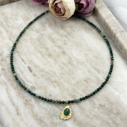 Smaragdový náhrdelník s přívěskem