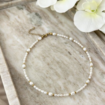 Náhrdelník choker říčními perlami Ava