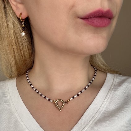 Náhrdelník s říčními perlami a granátem Vittoria