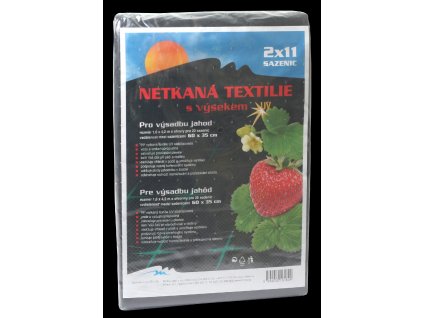 Neotex / netkaná textilie výsek černý 45g - jahody šíře 1,6 x 4,2 m