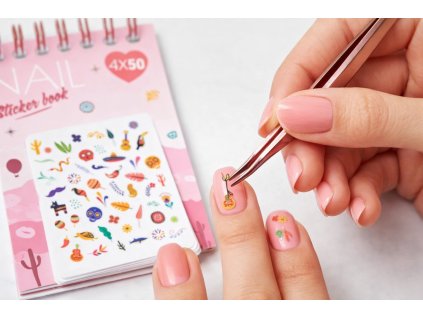 200db körömmatrica csomag