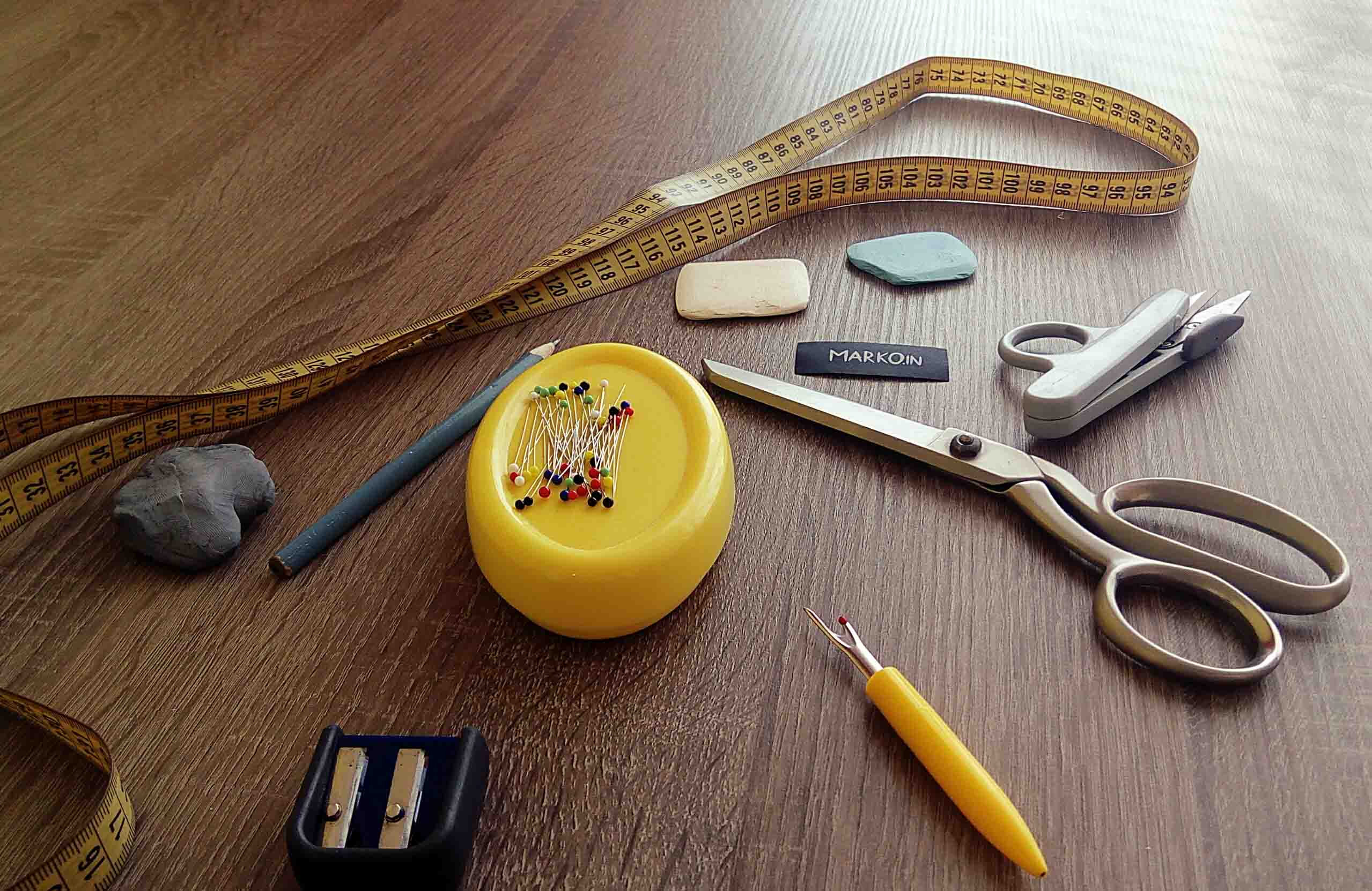 Stylisti a módní návrháři vs. řetězce