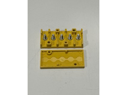 Svorkovnice na přívod elektriky