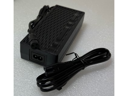 Nabíječka 60V 1.9A 3 pin