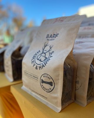 Zdravé jako BARF, praktické jako granule! 🐾 Chcete pro svého parťáka to nejlepší, ale nebaví vás nekonečné krájení masa a...