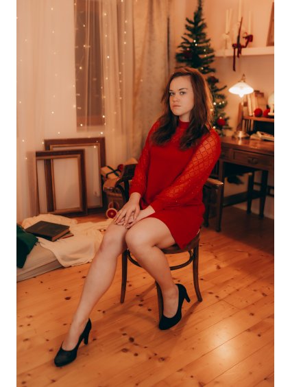 Večerní Šaty se síťovanými rukávy a třpytkami Dagmara