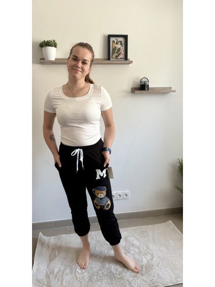 Tepláky ala Moschino