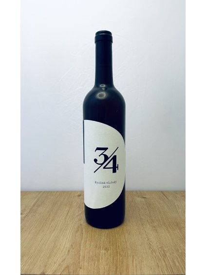 Tři čtvrtě - Ryzlink vlašský 2022