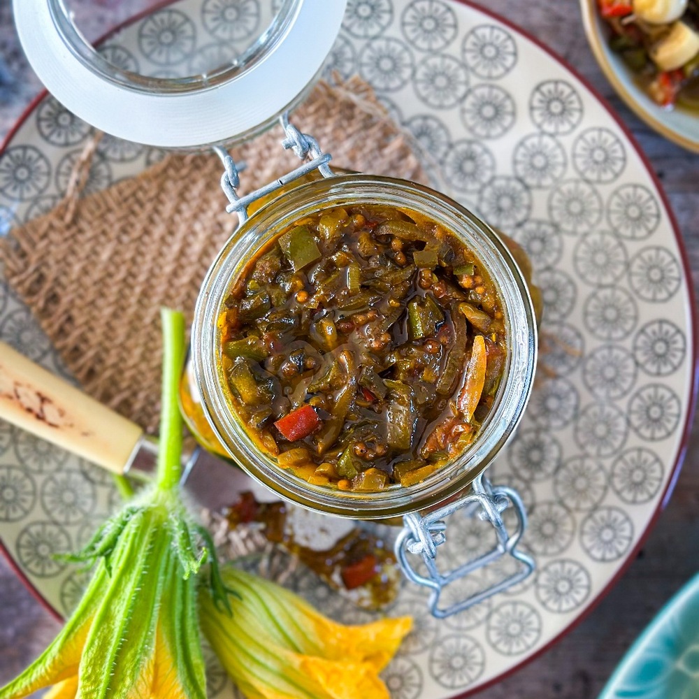 Cuketový pikantní relish