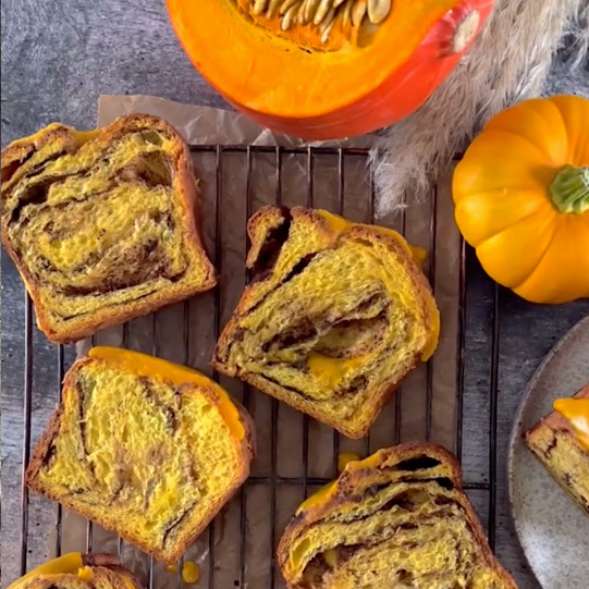 Dýňová babka s kakaem a kardamonem