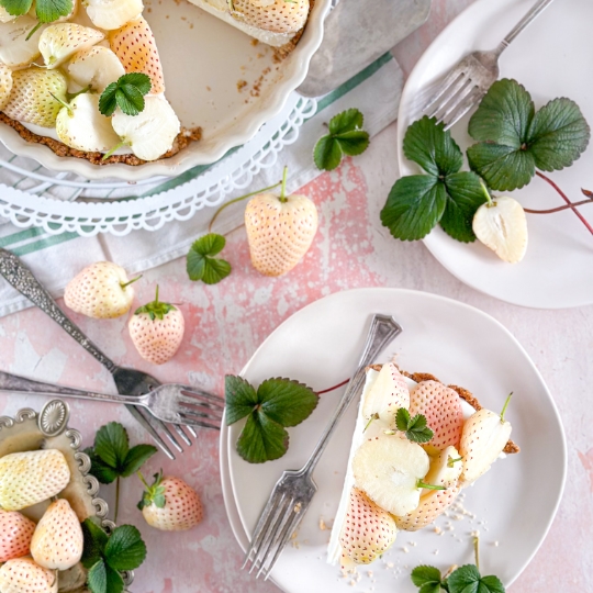 Jahodový koláč s bílou čokoládou