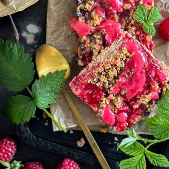 Malinové ovesné kostky s tonkou