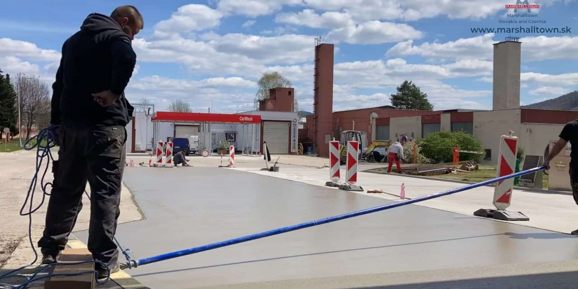 Marshalltown Slovakia and Czechia s Oxur BB, metličkovaný betón, betónová cesta, betónová plocha