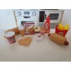 Potraviny do kuchyňky - FAST FOOD hranolky, bageta, nápoj, popcorn, párek v rohlíku, kečup, zmrzlina, koláček a další