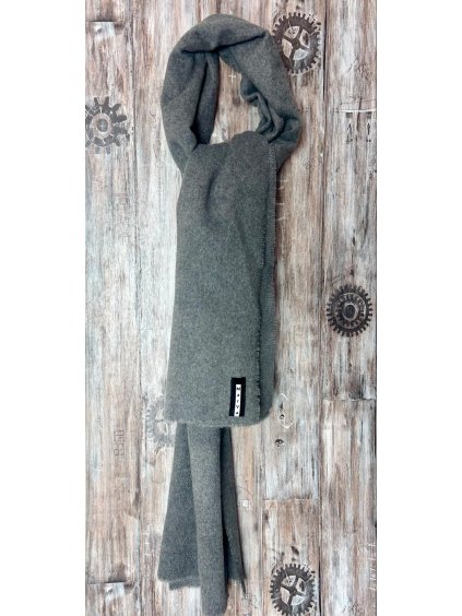 šedá kašmírová šála