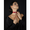 Choker náhrdelník z pravého hedvábí s kamenem