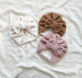 Teploučké, roztomilé, správně rošťácké jako naše holčičky🥹 Stačí mi napsat🤍 Nebo objednej na www.mashle.cz👌 #mashle...