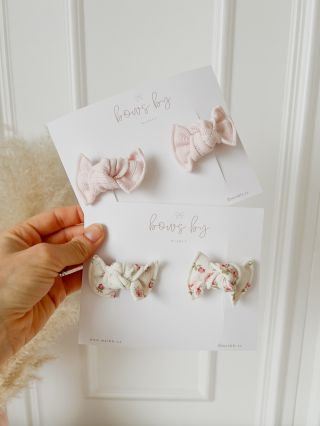 🌸 NOVINKA🌸 Tyhle nádherné mašličky si získaly naše srdce na první pohled 🎀🤍 Nyní na MASHLE ✨ #novinky #babygirl #maslicky
