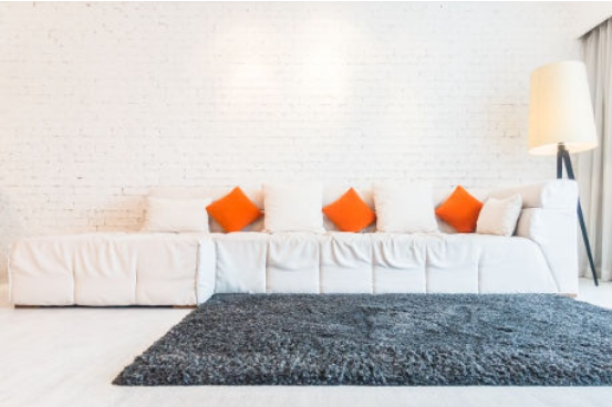 Čím vyčistit koberec, abyste prodloužili jeho životnost