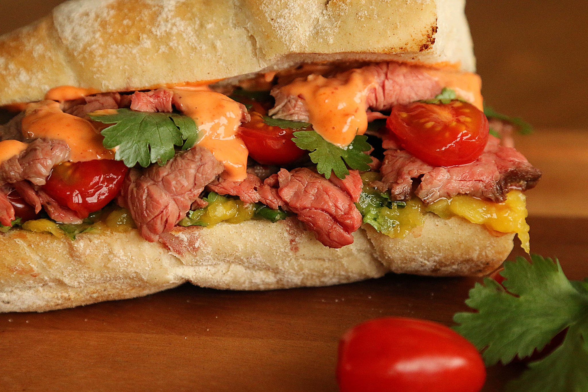 Sendvič s roastbeefem s chutí asie