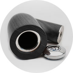 Elektronická dýmka Creavap Gandalf, slot na baterii a ovládání.