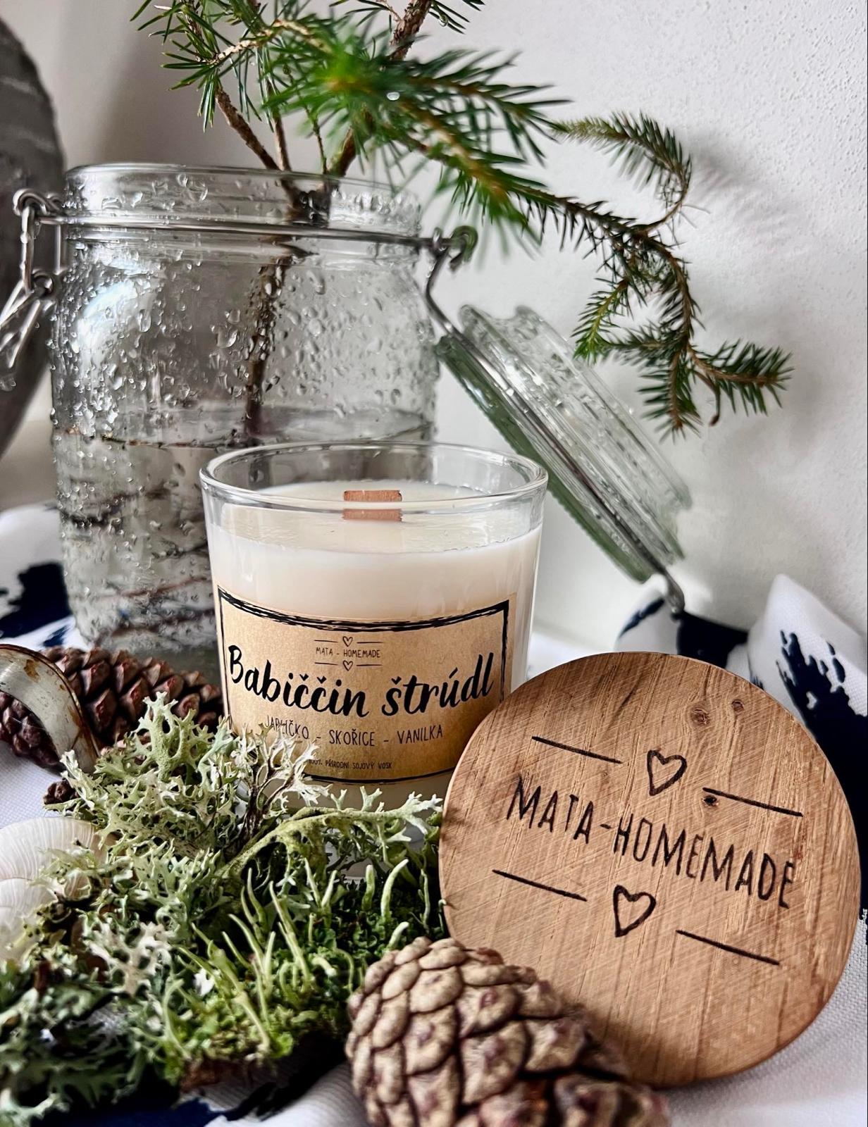 SOJOVÁ SVÍČKA - BABIČČIN ŠTRÚDL - DŘEVĚNÉ VÍČKO