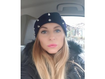 Zimná čiapka s cvočkami - rôzne farby (Farba Ružová, Veľkosť UNI Veľkosť)