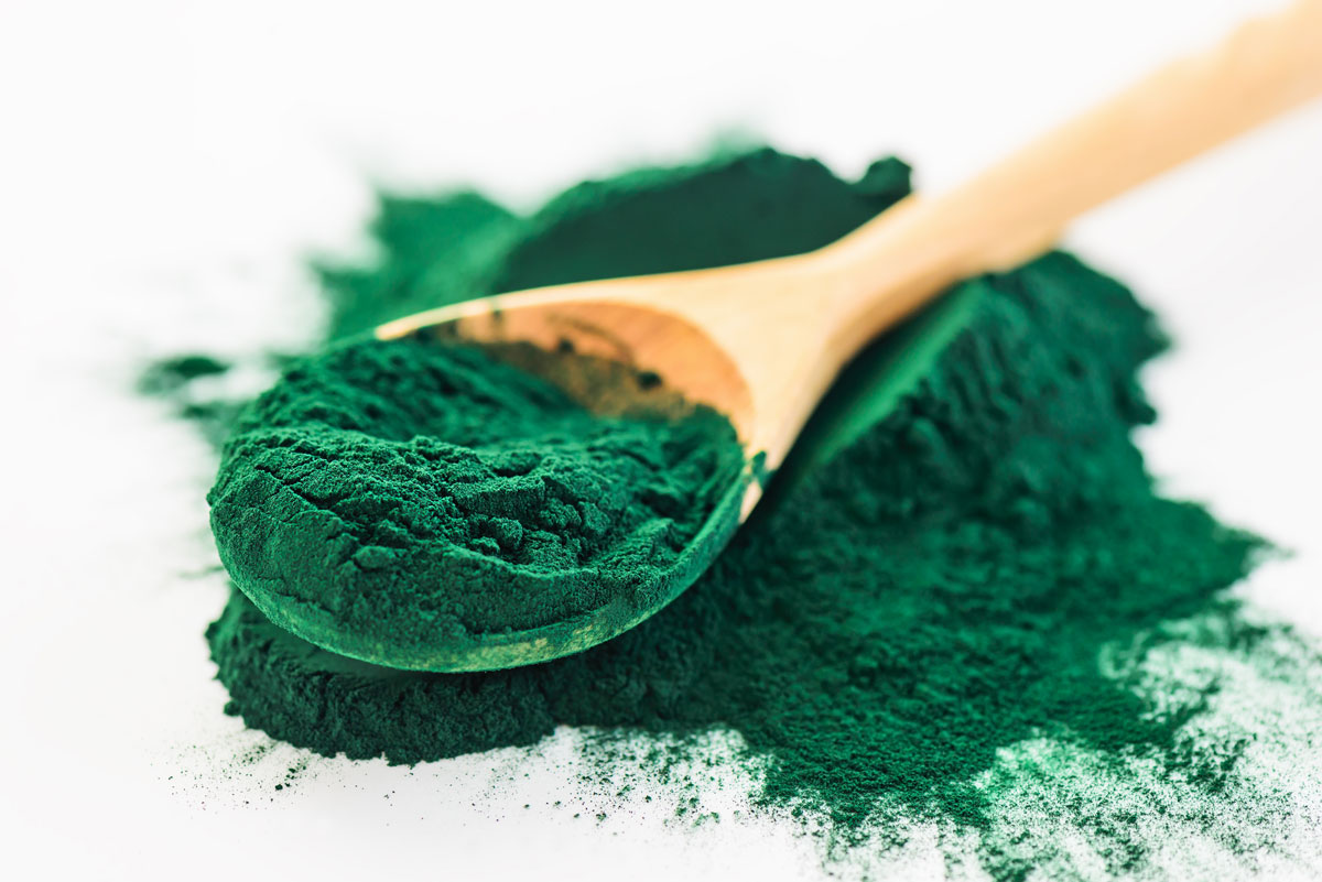Spirulina nežiadúce účinky: Kedy si dať pozor?