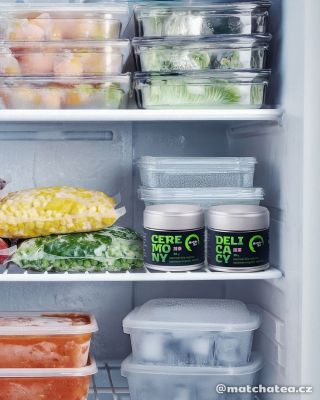 Matcha je citlivá na světlo, teplo i vlhkost. Pokud chcete zachovat její sytě zelenou barvu, aroma i jemnou chuť,...