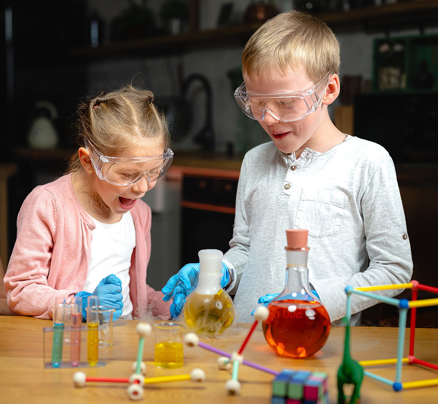 🎁 Proč jsou chemické pokusy skvělým dárkem pro děti?