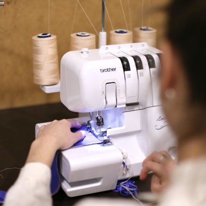 vyzkouset overlock