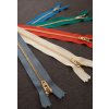 Zip YKK kovový 20 cm