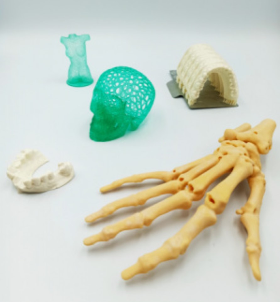 SLA 3D tisk versus tisk z filamentu - Materialpro3d.cz