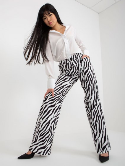 Černobílé dámské kalhoty se širokými nohavicemi motiv zebra