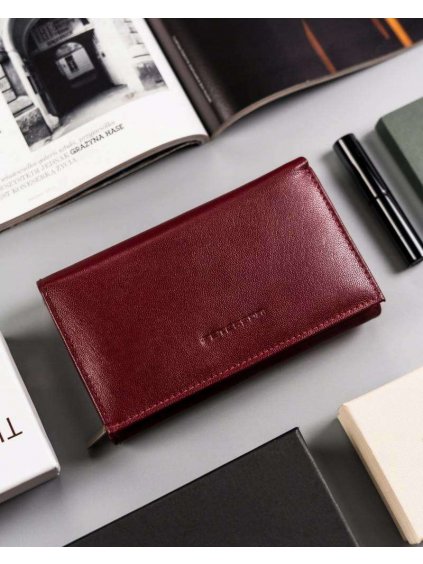 Dámská peněženka v nadčasovém stylu a klasickém designu - PETERSON