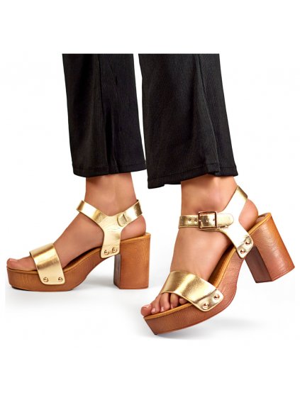 Zlaté sandály s dřevěným blokovým podpatkem