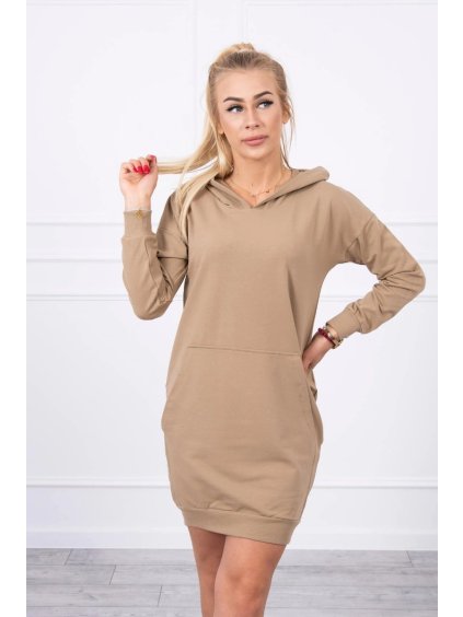 Šaty s kapucí a klokaní kapsou