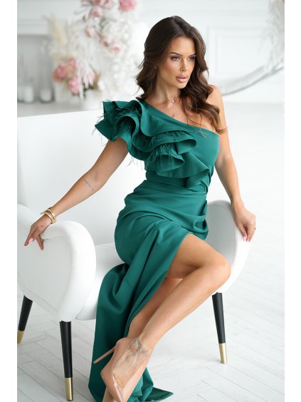287577 elegantni dlouhe saty na jedno rameno s ozdobnym perim lahvove zelene bicotone